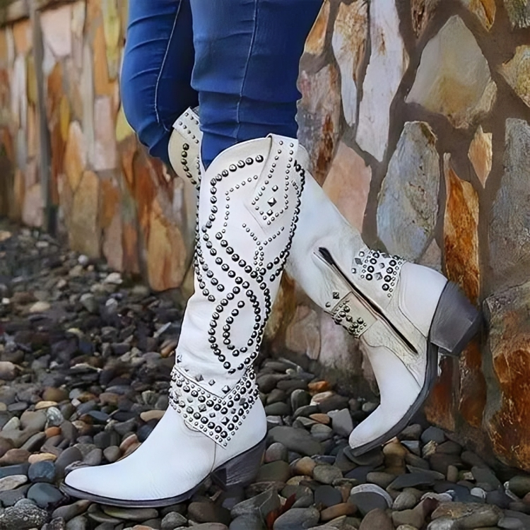 Ayla | Studded western boots with mid heel