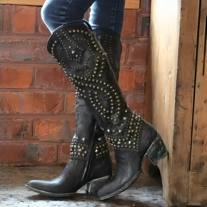 Ayla | Studded western boots with mid heel