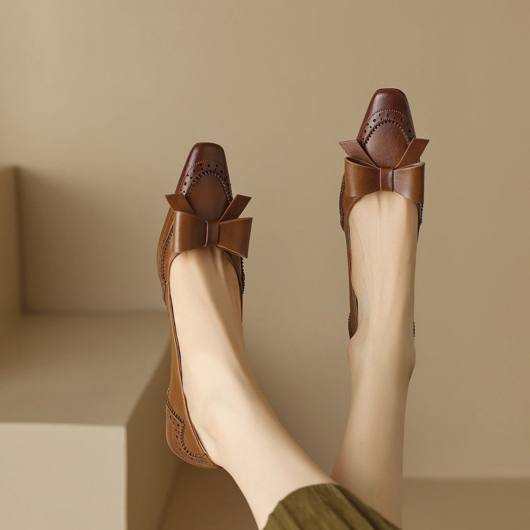 Katrina | Pointed-toe heels with ankle strap