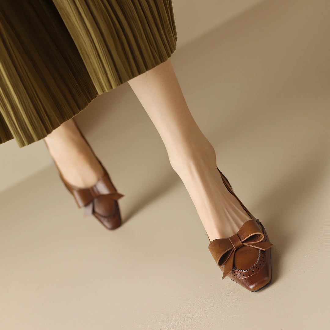 Katrina | Pointed-toe heels with ankle strap