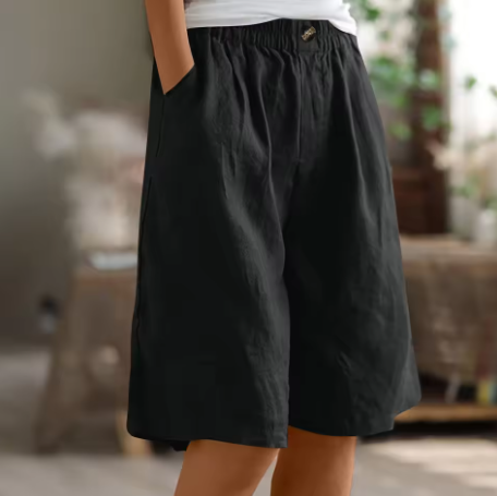 Mariam | Loose shorts with elastic waist